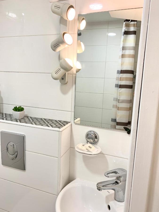 أوديسا Gloria Apartments المظهر الخارجي الصورة